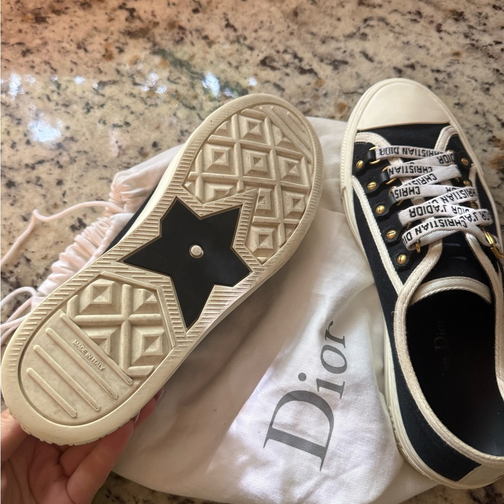 Trade for Suzy Walk’n’Dior sneakers - Picture 10 of 13
